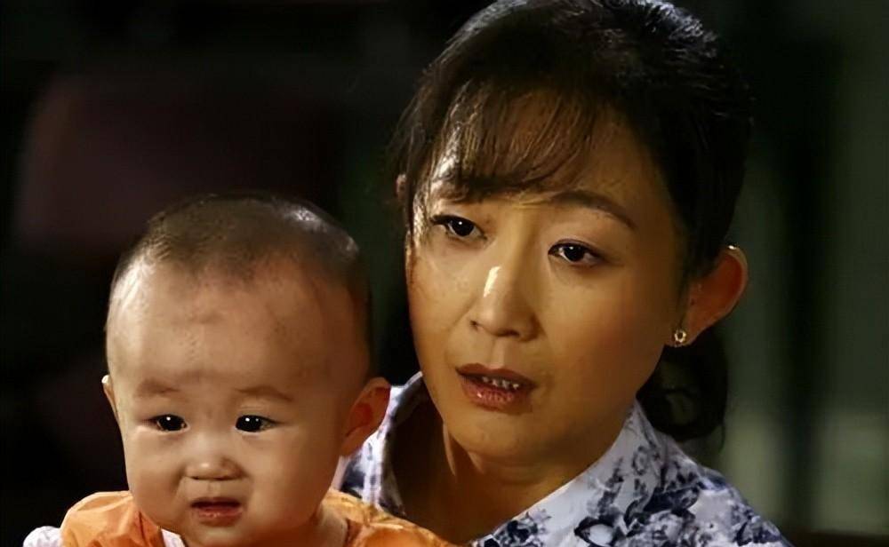 演员陈准照片，展现变化、学习与自信的力量