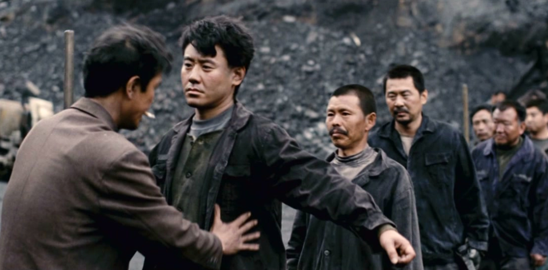 人山人海，城市中的温馨故事在电影中绽放