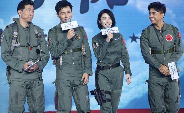 邓超最新电影回顾，时代之星下的演技闪耀