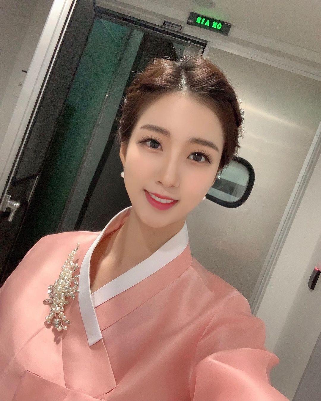 韩国女主播的自然美景探索之旅，鼓舞人心的完整版旅程