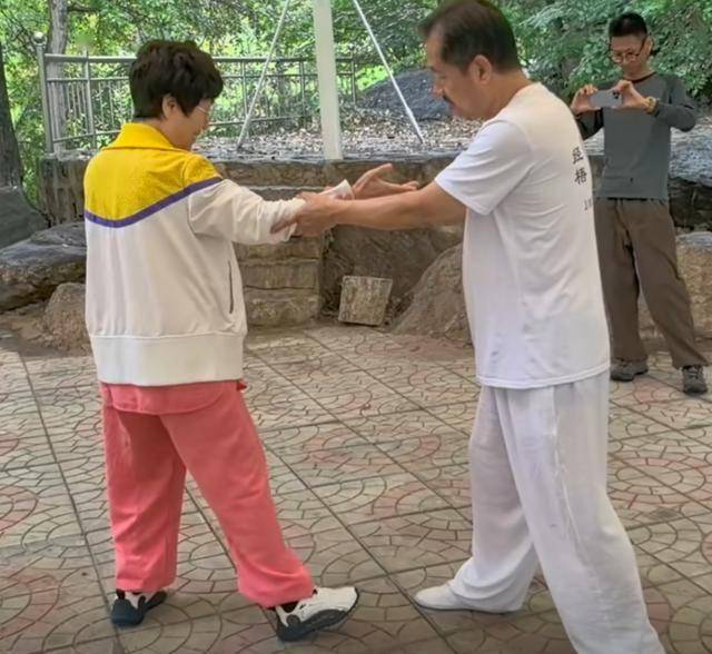 太极传奇人物闫芳的最新动态报道