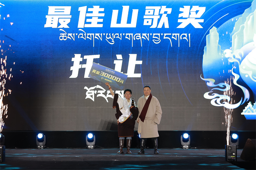 罗布桑珠新歌，变化中的学习之旅，自信旋律与成就感的融合
